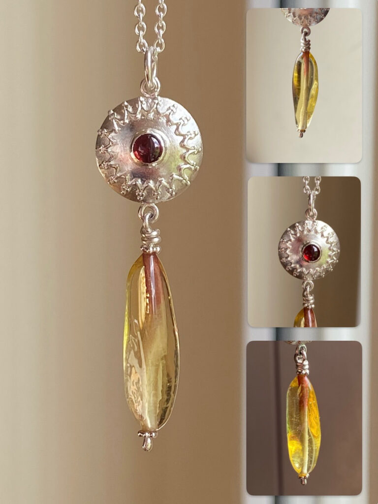 Element Eve - Eva Schöneweiß - Anhänger Muranoglas goldfarben mit Granat